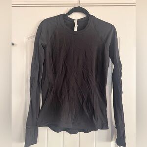 Lululemon women’s long sleeve athletic top
